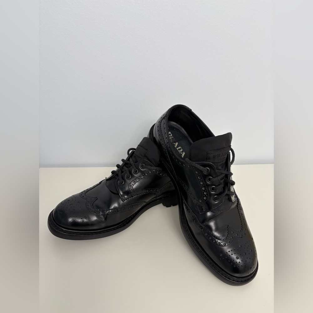 Prada Men’s Black Leather Oxfords Commando Style Lace Up Wing Tip Boots Size 11